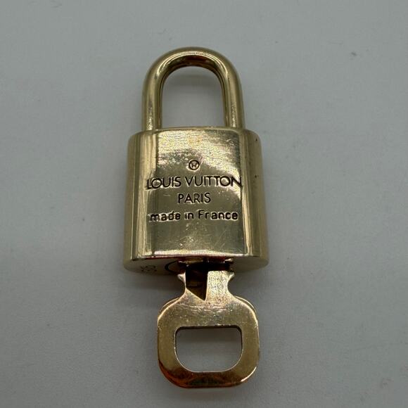 LOUIS VUITTON PadLock Lock & Key Brass Gold Authentic Number 315 Designer - Picture 4 of 5